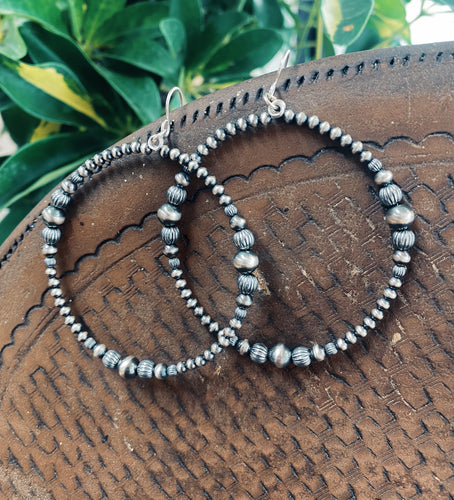 Corrugated Navajo Pearl Hoops