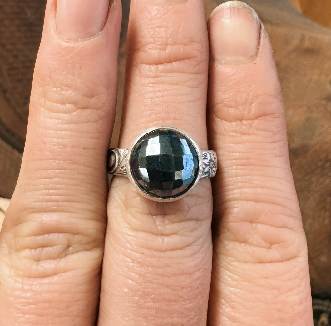 Hematite Ring - Size 8