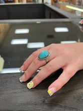 Load image into Gallery viewer, Turquoise Ring - Size 7.5