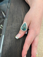 Load image into Gallery viewer, Hubei Turquoise Ring - Size 10